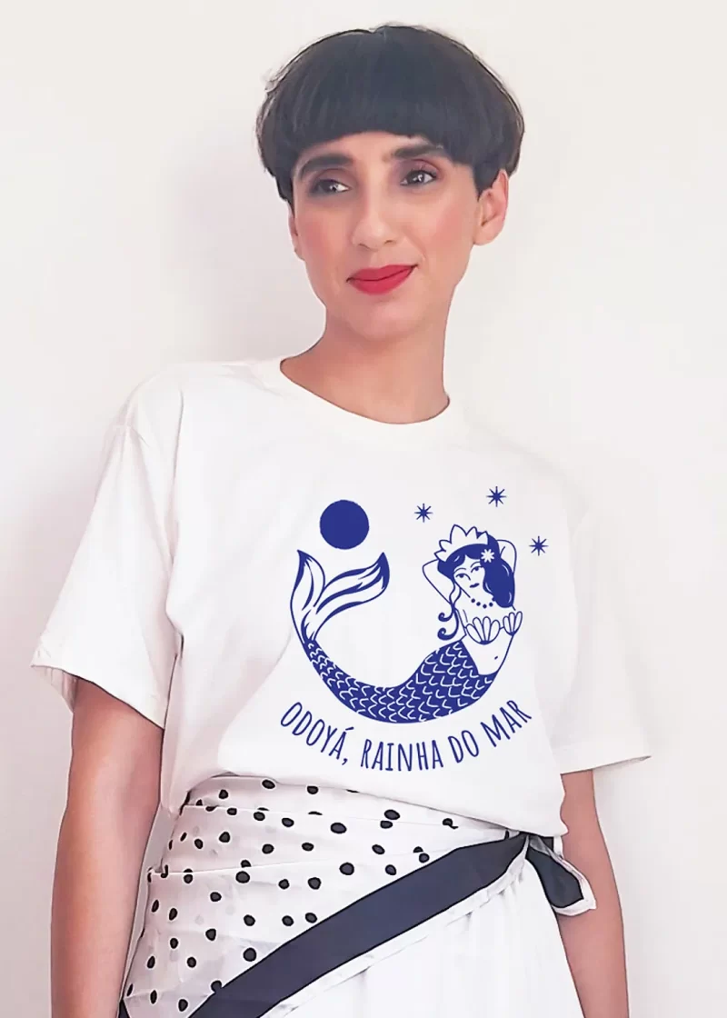 Camiseta Unissex Clássica Odoyá, Rainha do mar - Duas Formigas Design