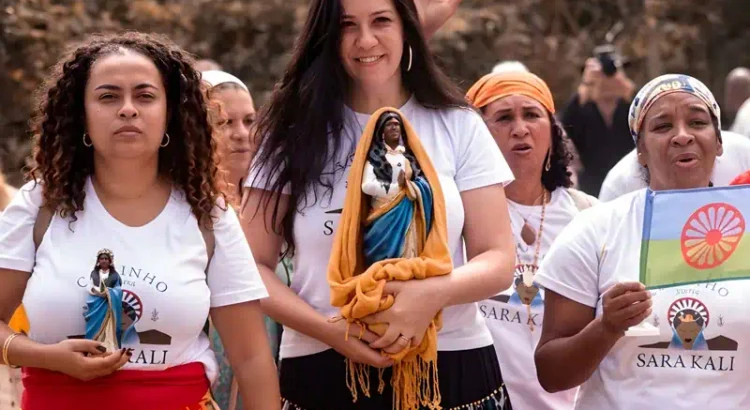 Duas Formigas Design - Caminho de Santa Sara Kali